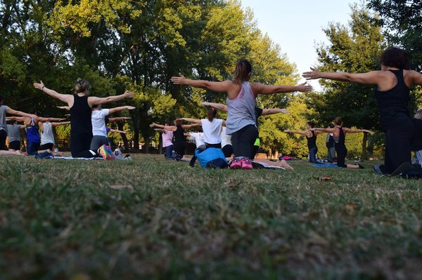 Cours de fitness en plein air, une tendance émergente